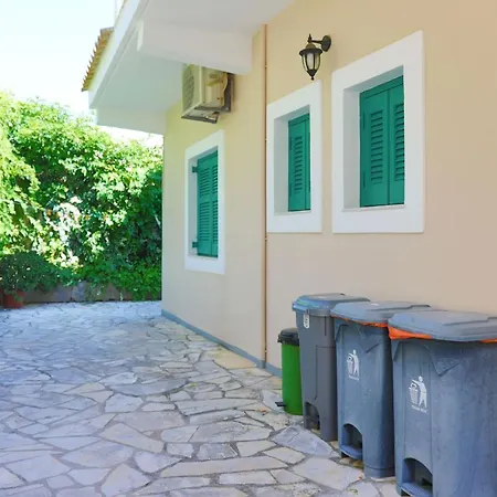 Apartment Anna Agios Stephanos *